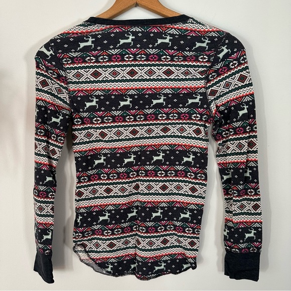 Old Navy Holiday Thermal Long Sleeve Tee - Picture 5 of 8